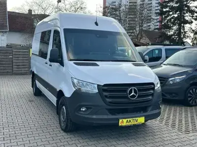 Używany Mercedes Sprinter 190 KM (139 kW) 2021 Biały Van