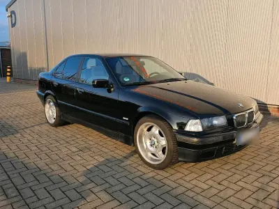 Brugt BMW 318 116 HK (85 kW) 1996 Sort Sedan