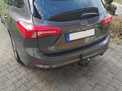 Gebraucht Ford Focus 125 PS (91 kW) 2019 Grau Kombi