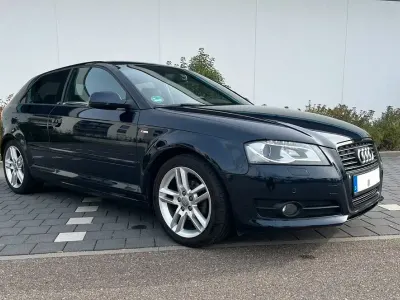 Gebraucht Audi A3 S-Line 125 PS (91 kW) 2012 Blau Kleinwagen