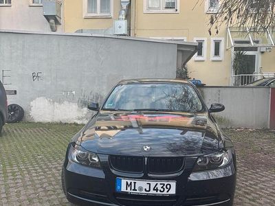 Gebraucht BMW 320 150 PS (110 kW) 2005 Schwarz Limousine
