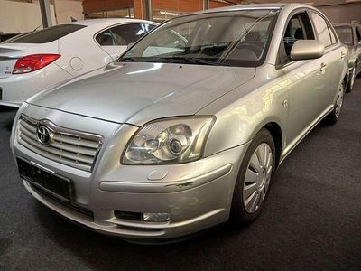 Usata Toyota Avensis Executive 163 CV (119 kW) 2005 Argento Berlina