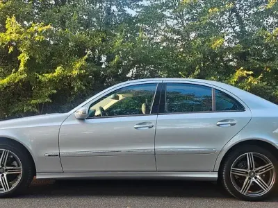 Gebraucht Mercedes E280 Avantgarde 177 PS (130 kW) 2005 Silber Limousine