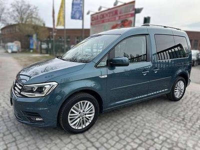 Gebraucht VW Caddy Comfortline 131 PS (96 kW) 2019 Bambusgarden green Van / Kleinbus