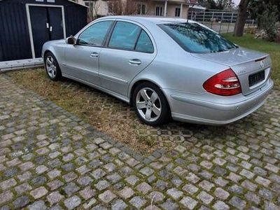 Mercedes E500