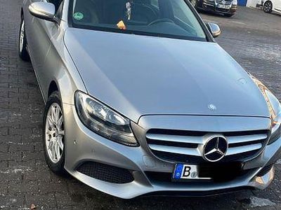 Gebraucht Mercedes C180 156 PS (114 kW) 2014 Grau Limousine