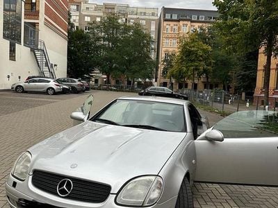 Gebraucht Mercedes SLK230 170 PS (125 kW) 1997 Silber Cabrio