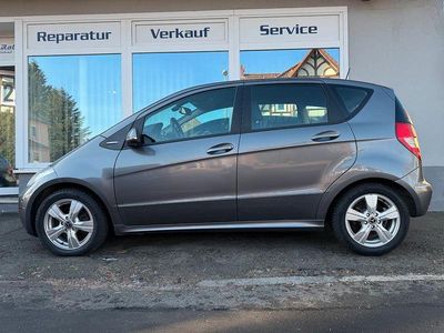 Grau Gebraucht 2011 Mercedes A160 Limousine | 11.999 €