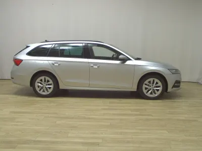 Brugt Skoda Octavia Ambition 150 HK (110 kW) 2023 Sølv Stationcar