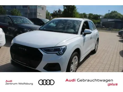 Gebraucht Audi Q3 Advanced 190 PS (139 kW) 2023 Gletscherweiß metallic SUV