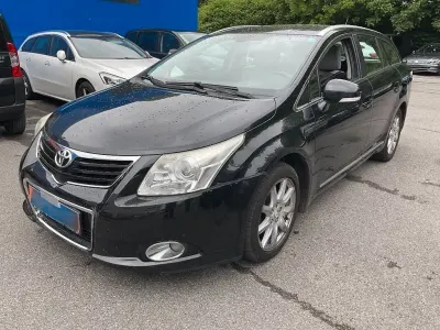Gebraucht Toyota Avensis Active 126 PS (92 kW) 2009 Schwarz Kombi