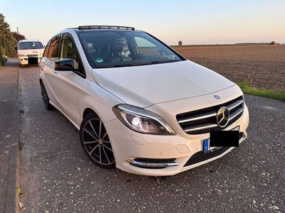 gebraucht Mercedes B180 BlueEFFICIENCY Panorama Xenon