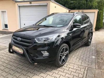 Gebraucht Ford Kuga ST-Line 150 PS (110 kW) 2019 Schwarz SUV
