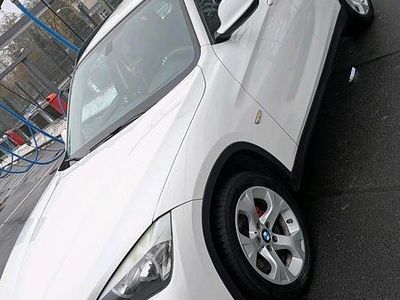 Gebraucht BMW X1 170 PS (125 kW) 2011 Weiß SUV