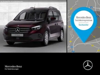 Gebraucht Mercedes T180 Progressive 131 PS (96 kW) 2025 Rot Van / Kleinbus