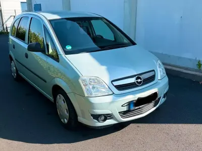 Gebraucht Opel Meriva Edition 94 PS (69 kW) 2009 Van / Kleinbus