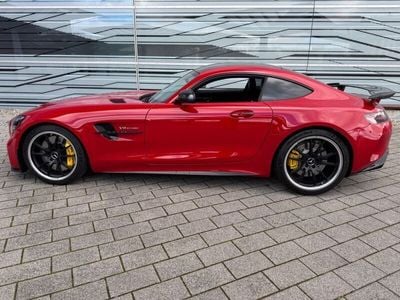 Mercedes AMG GT R