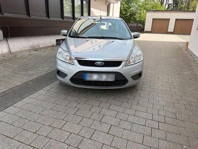 Second-hand Ford Focus 116 CP (85 kW) 2010 Argintiu Break