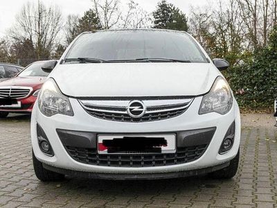 Gebraucht Opel Corsa Color Edition 87 PS (63 kW) 2013 Weiß Kleinwagen