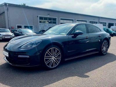 Porsche Panamera 4S