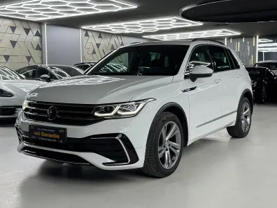 Gebraucht VW Tiguan R-line 150 PS (110 kW) 2024 Pure white SUV