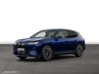 Gebraucht BMW iX 400 kW (544 PS) 2025 Bmw individual tansanitblau metallic SUV