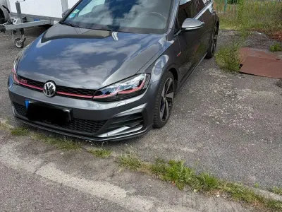 Gebraucht VW Golf VII GTI 245 PS (180 kW) 2019 Grau Limousine