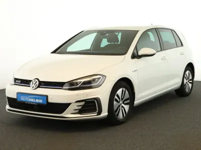 Gebraucht VW Golf VII GTE 204 PS (150 kW) 2020 Pure white SUV