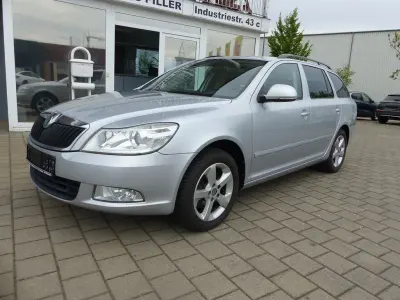 Gebraucht Skoda Octavia Best of 140 PS (102 kW) 2013 Silber Kombi