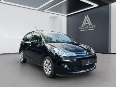 Gebraucht Citroën C3 SELECTION 82 PS (60 kW) 2015 Schwarz Kleinwagen