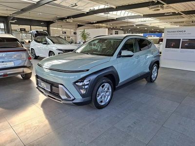 Gebraucht Hyundai Kona Trend 139 PS (102 kW) 2025 Mirage green SUV