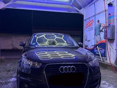 Gebraucht Audi A1 105 PS (77 kW) 2010 Braun Kleinwagen