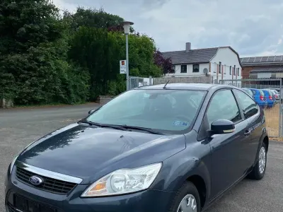 Gebraucht Ford Focus Style 80 PS (58 kW) 2009 Grau Limousine