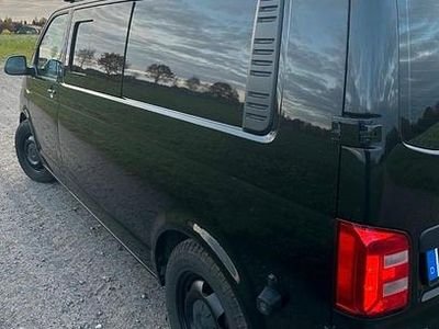 Gebraucht VW Multivan 150 PS (110 kW) 2018 Schwarz Van / Kleinbus