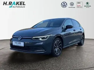 Gebraucht VW Golf VIII Active 150 PS (110 kW) 2022 Grau Limousine