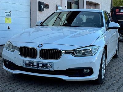 Begagnad BMW 330e Advantage 184 HK (135 kW) 2016 Vit Sedan