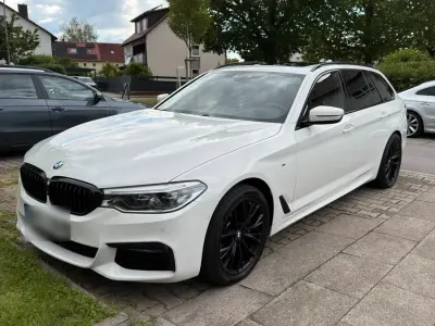 Gebraucht BMW 530 265 PS (194 kW) 2019 Weiß Kombi