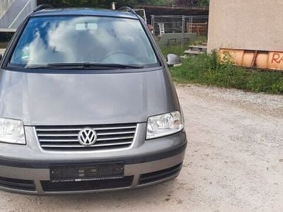 VW Sharan