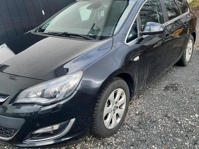 Gebraucht Opel Astra 136 PS (100 kW) 2013 Schwarz Kombi