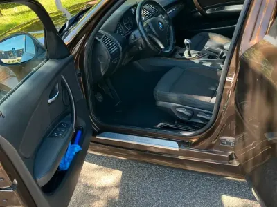 Gebraucht BMW 116 2010 Braun Kleinwagen
