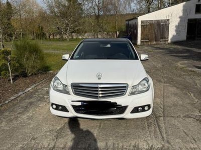 Gebraucht Mercedes C180 120 PS (88 kW) 2013 Weiß Limousine