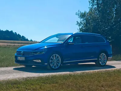 Gebraucht VW Passat Elegance 190 PS (139 kW) 2020 Blau Kombi