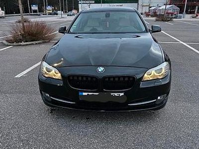 Gebraucht BMW 520 184 PS (135 kW) 2011 Schwarz Limousine