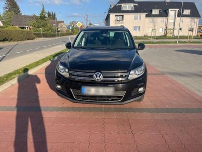 gebraucht VW Tiguan 2,0 TDI DPF, 4Motion, blue Motion Sport and Style