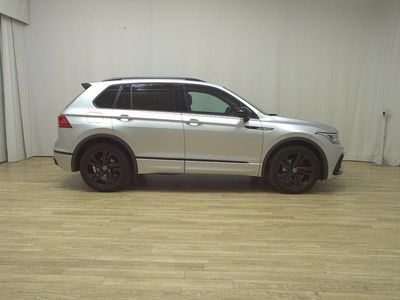 Usata VW Tiguan R-line 150 CV (110 kW) 2022 Argento SUV