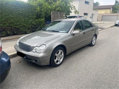 Mercedes C180