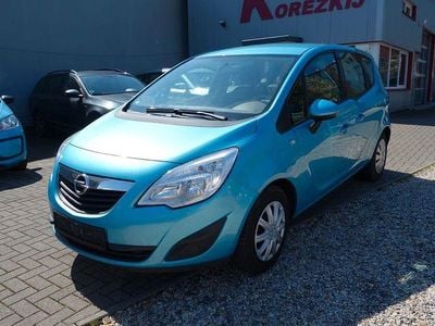 Usado Opel Meriva Edition 120 HP (88 kW) 2010 Azul Monovolume