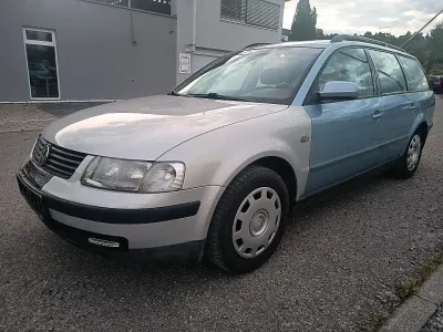 Gebraucht VW Passat 101 PS (74 kW) 1999 Grau Kombi
