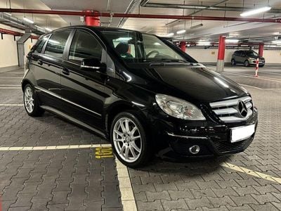 Mercedes B180