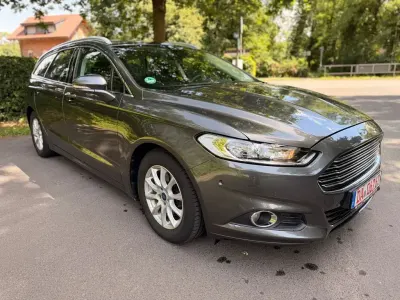 Gebraucht Ford Mondeo Trend 150 PS (110 kW) 2015 Grau Limousine